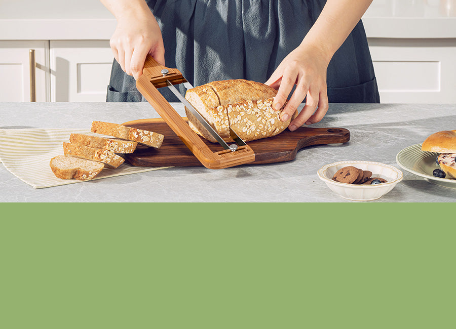 Adjustable bread knife vs traditional bread knife: what is the difference?